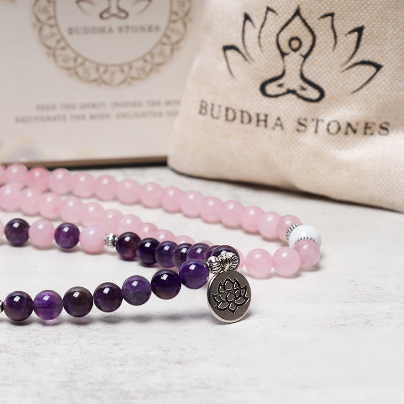 Bransoletka z Buddha Stones z naturalnego różowego kwarcu i ametystu Mala z koralikami w kształcie lotosu
