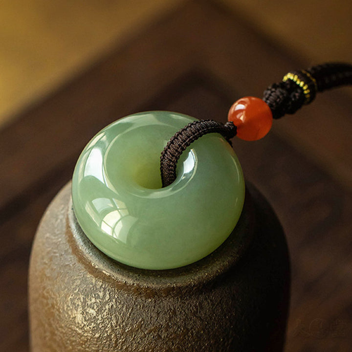 Buddha Stones Naturalny Okrągły Jadeit Szary Jadeit Klamra Pokoju Naszyjnik Szczęścia Wisiorek